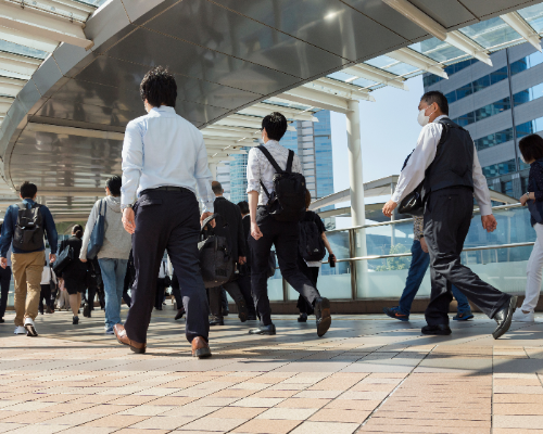 雇用形態の多様化、その特徴と企業の対応